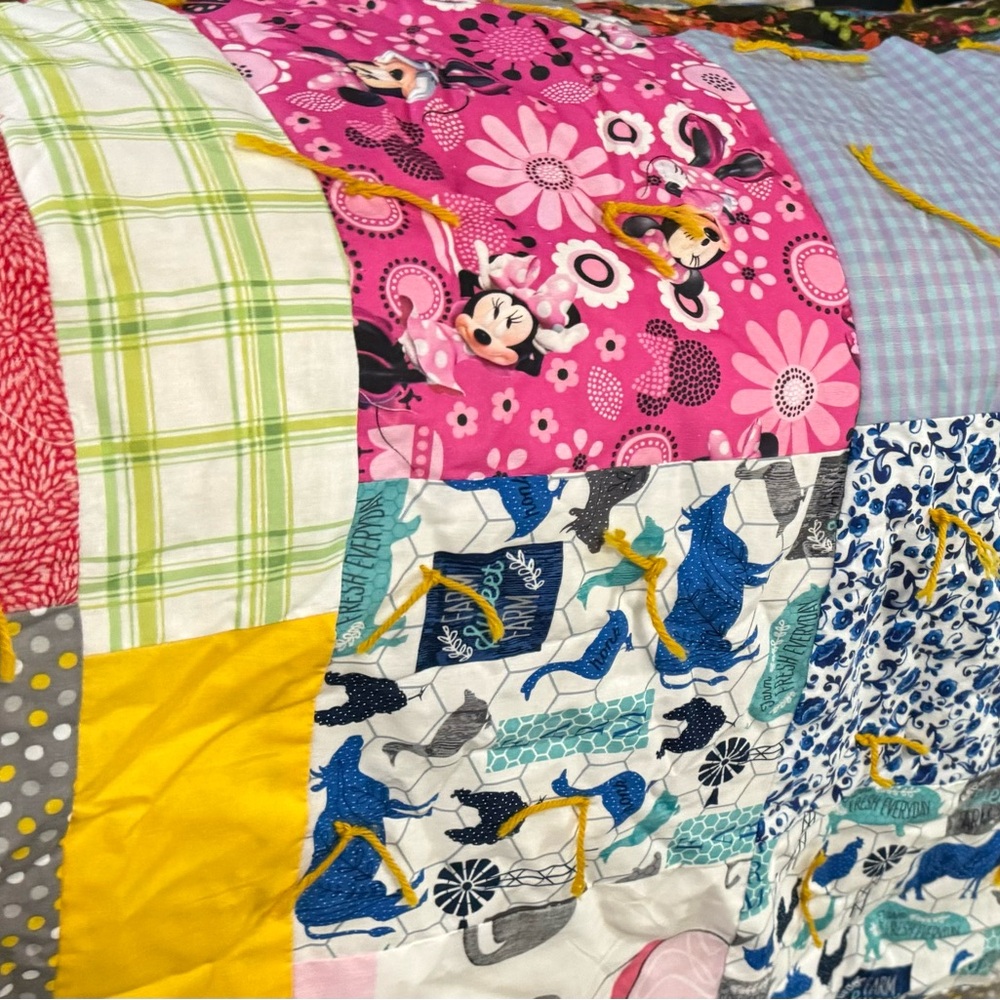 Homemade throw. - Picture 3 of 4